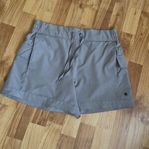 Apana athletic shorts